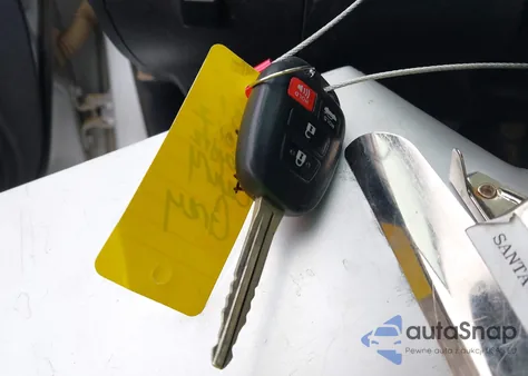 2017 Toyota Camry Se z USA, uszkodzony, nr VIN 4T1BF1FK0HU746728